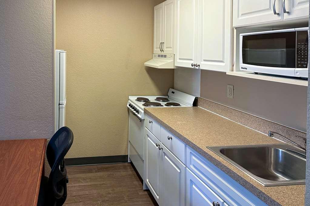Suburban Studios Houston North I-45 Quarto foto