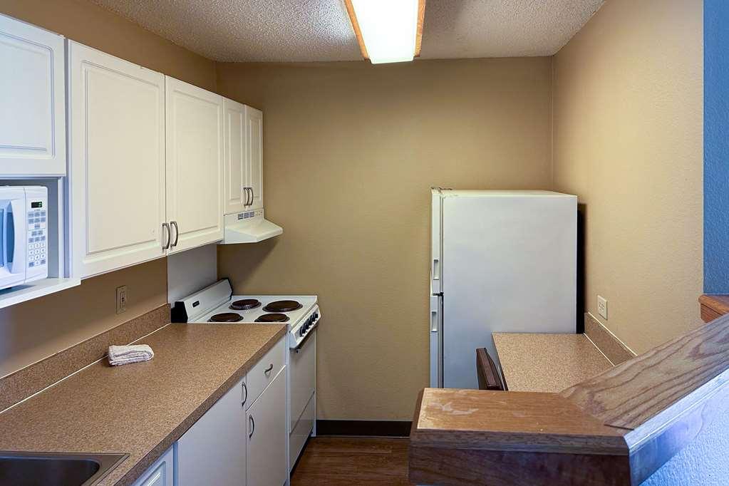 Suburban Studios Houston North I-45 Quarto foto